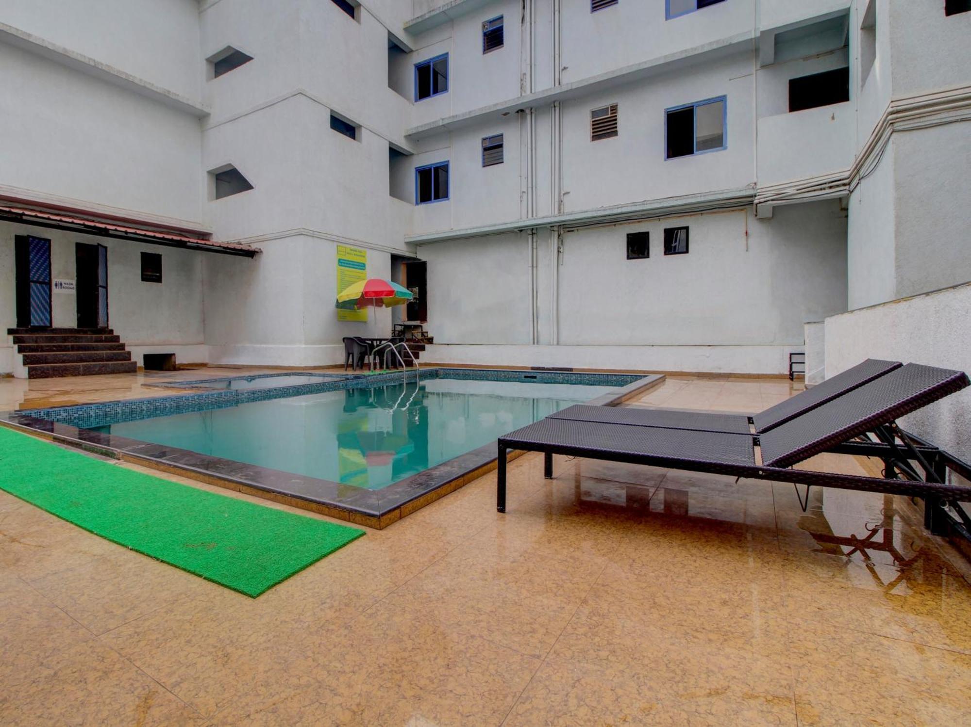 Collection O Aqualura Verem Rd Exteriér fotografie